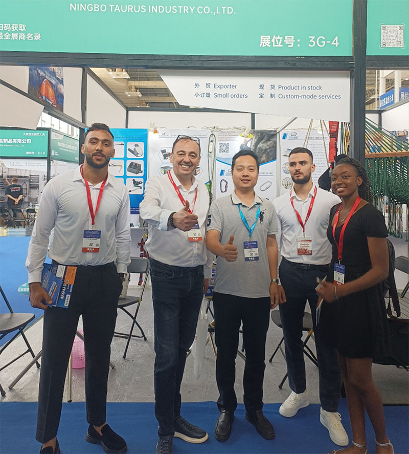 Ningbo Taurus Industry stellt auf der Fabrikmesse Ningbo aus